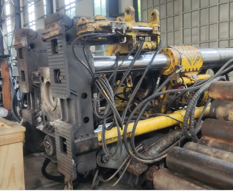 天井鉆機施工介質孔